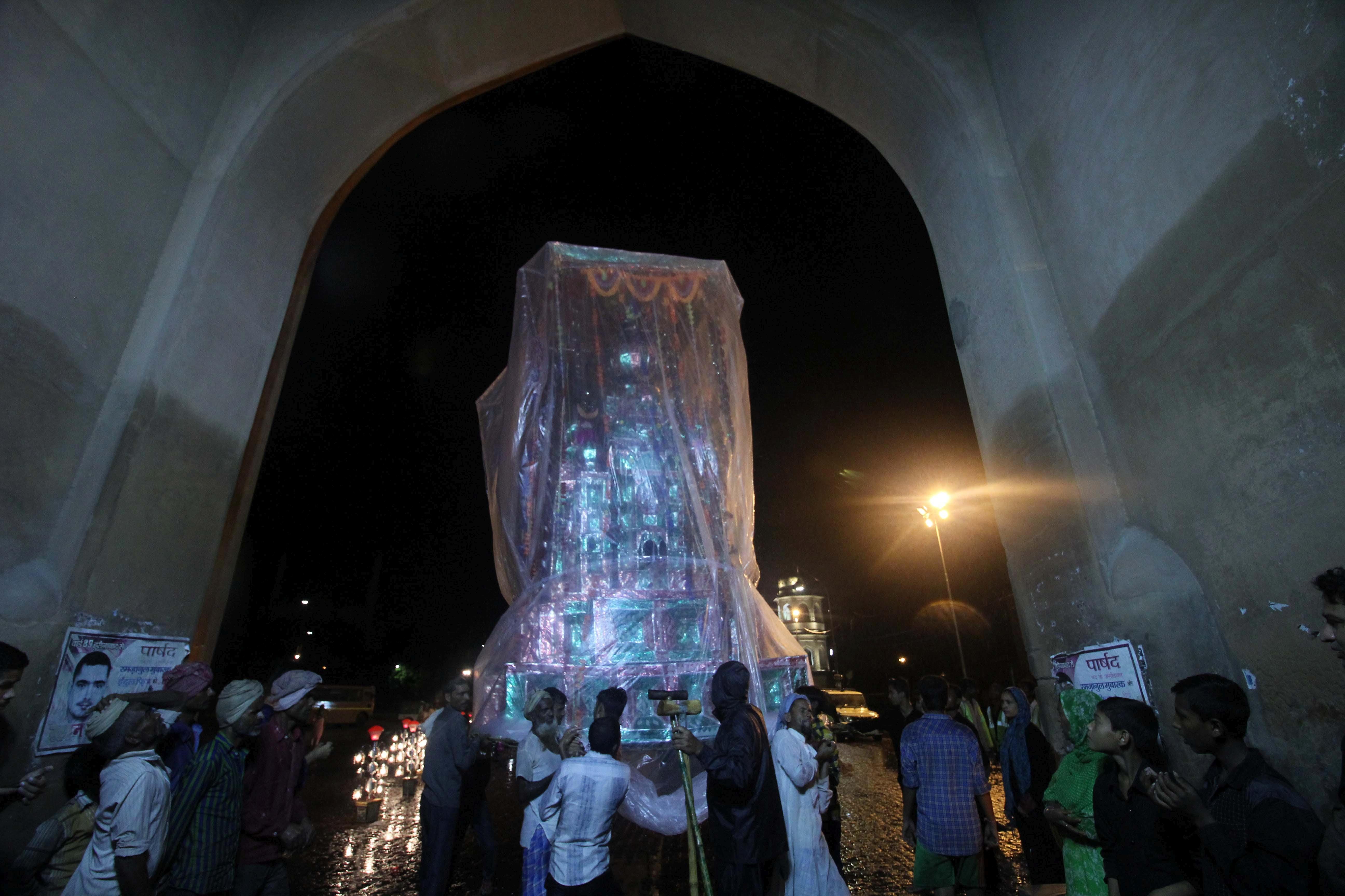  shahi jarih juloos in lucknow