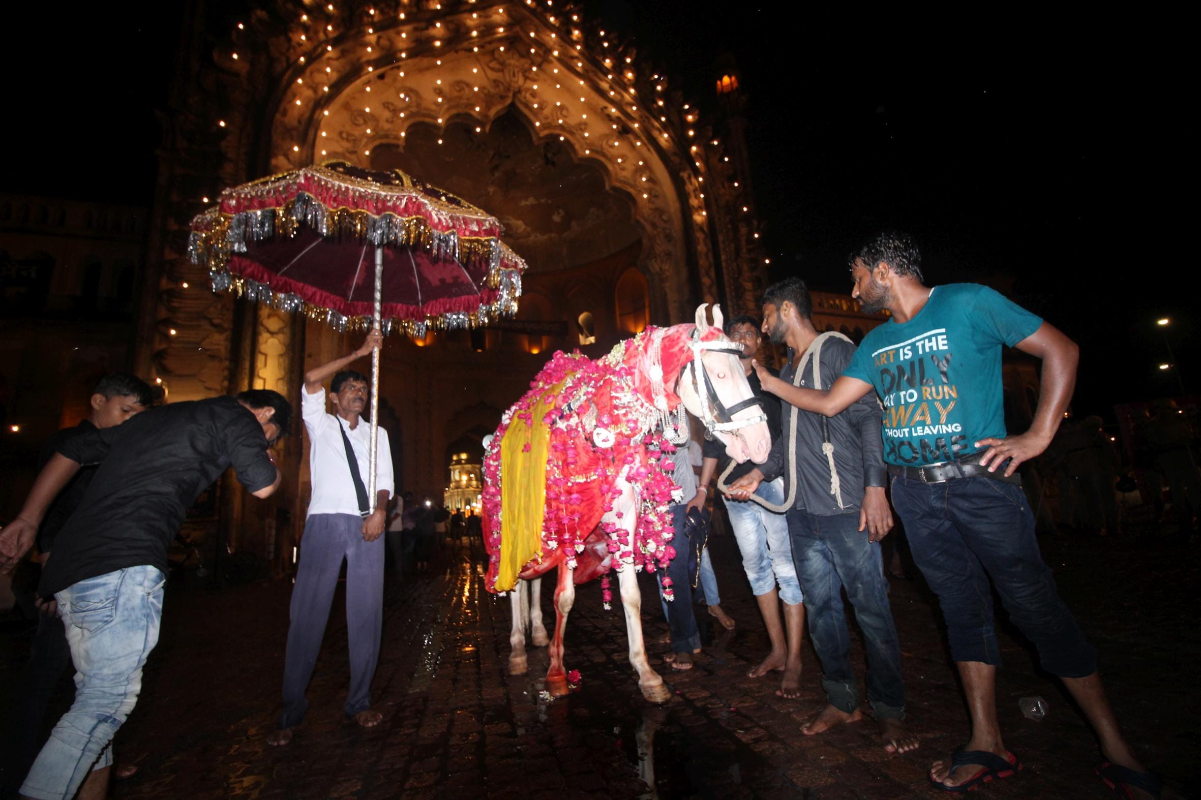  shahi jarih juloos in lucknow