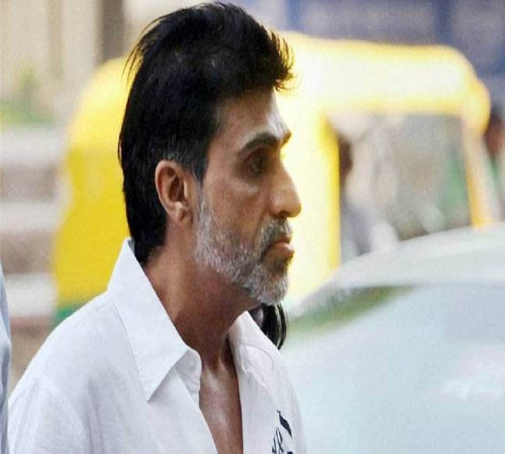bollywood producer Karim Morani tests negative for coronavirus returns home from hospital