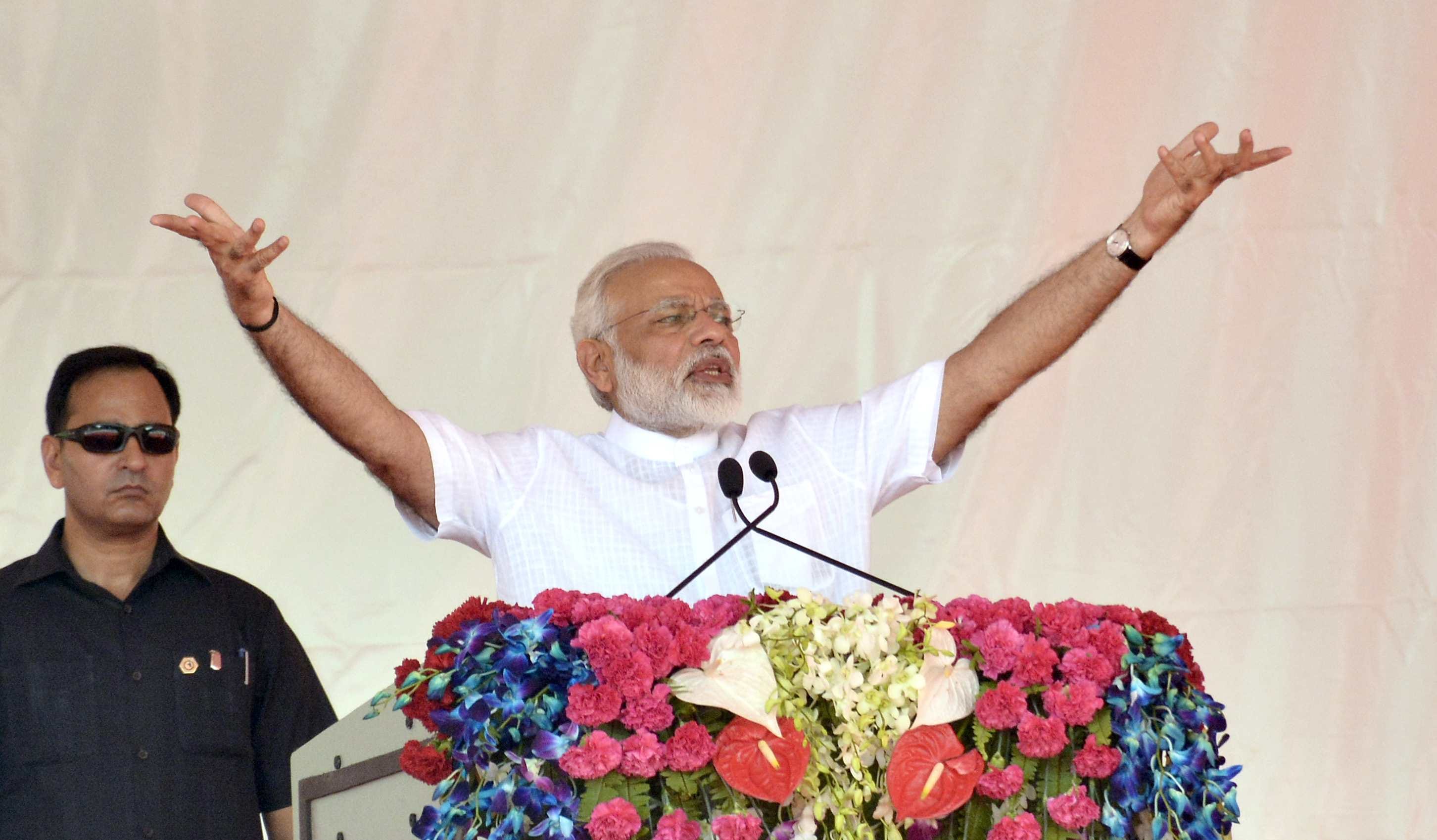 Pm Modi Announced in varanasi that all poor people will have own home
