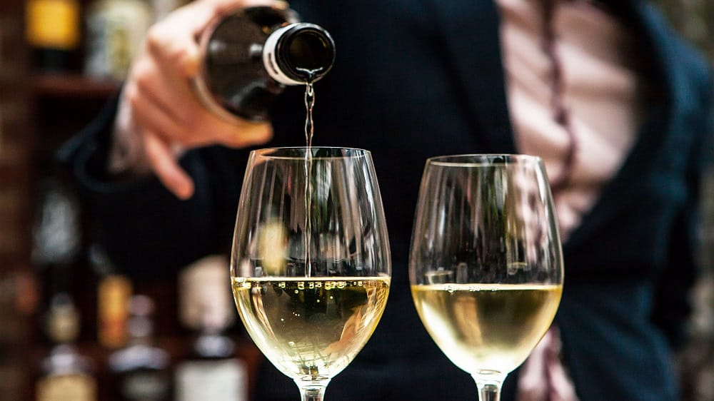 people can drink inside model shop cabinet approves proposal.