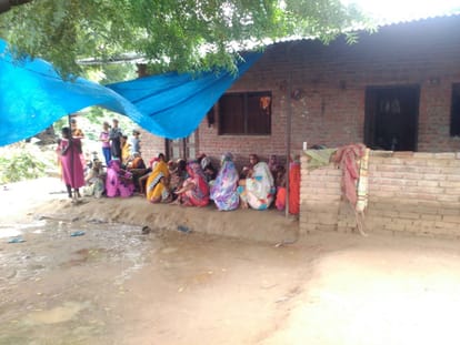 farmer in agra done suicide after murder of wife