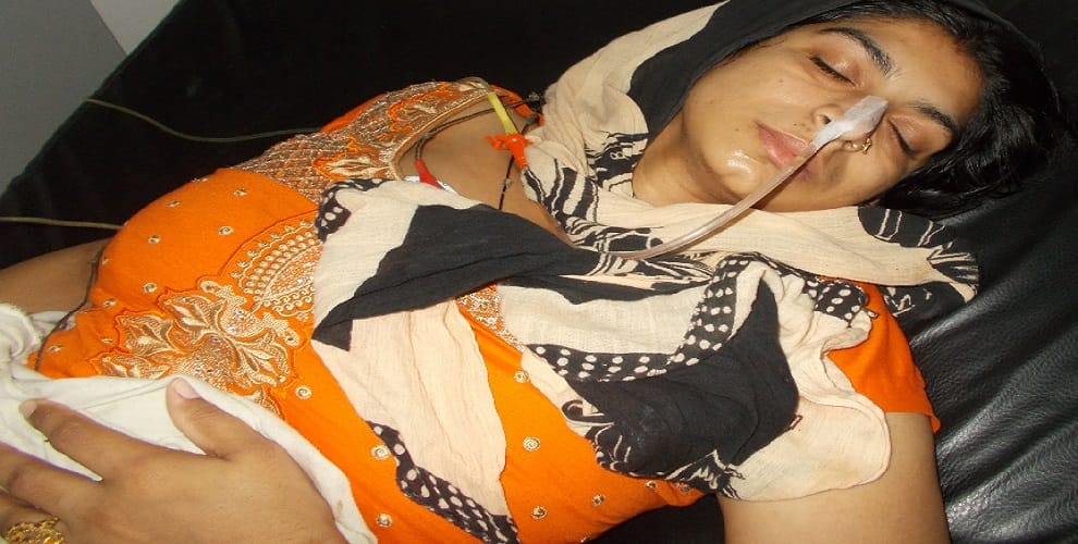 Poisoned when the daughter is born, five lakhs including the car which was demanding in dowry