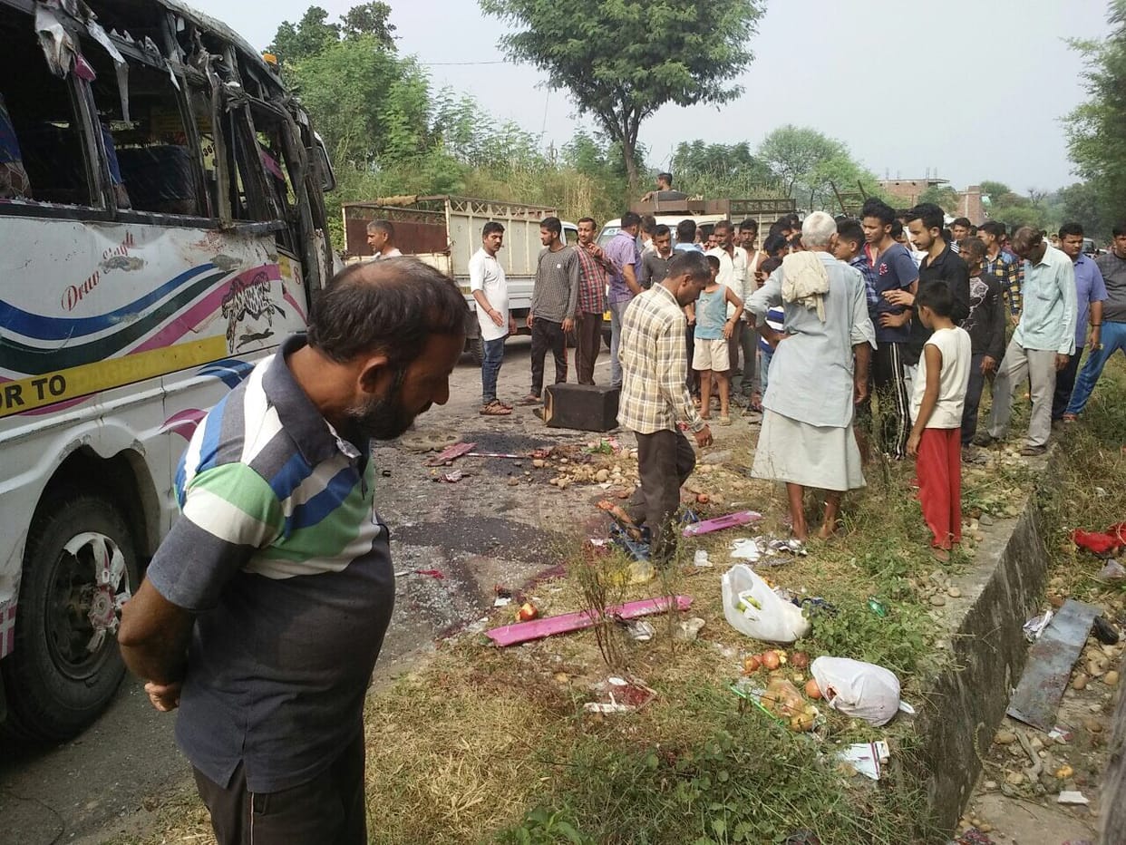 three persons dead and one injured in road accident in jammu