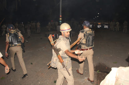 BHU girls protest is going on continuously
