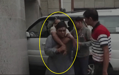 Xxx Videos Jabardaste - Video :à¤°à¥‡à¤ª à¤•à¥‡à¤¸ à¤®à¥‡à¤‚ à¤µà¤¾à¤‚à¤Ÿà¥‡à¤¡ à¤ªà¤‚à¤œà¤¾à¤¬ à¤•à¥‡ 'à¤ªà¥‚à¤°à¥à¤µ à¤®à¤‚à¤¤à¥à¤°à¥€' à¤•à¤¾ à¤µà¥€à¤¡à¤¿à¤¯à¥‹ à¤²à¥€à¤• - Sucha  Singh Langah Akali Dal Former Minister Viral Sex Video- Amar Ujala Hindi  News Live