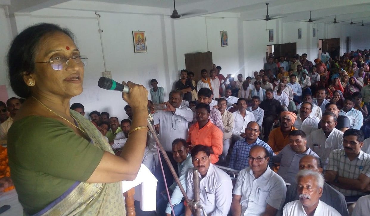 खुले में अब  शौच की बात पुरानी