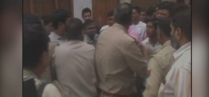 Ruckus situation in hapur Vishwa Hindu Parishad members over an alleged matter of love jihad