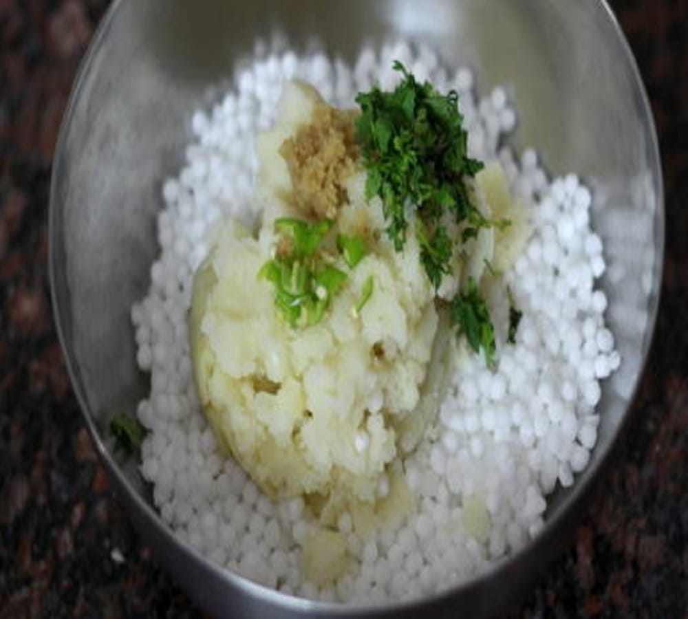 Try this Sabudana Vada recipe during the Navratri fast  