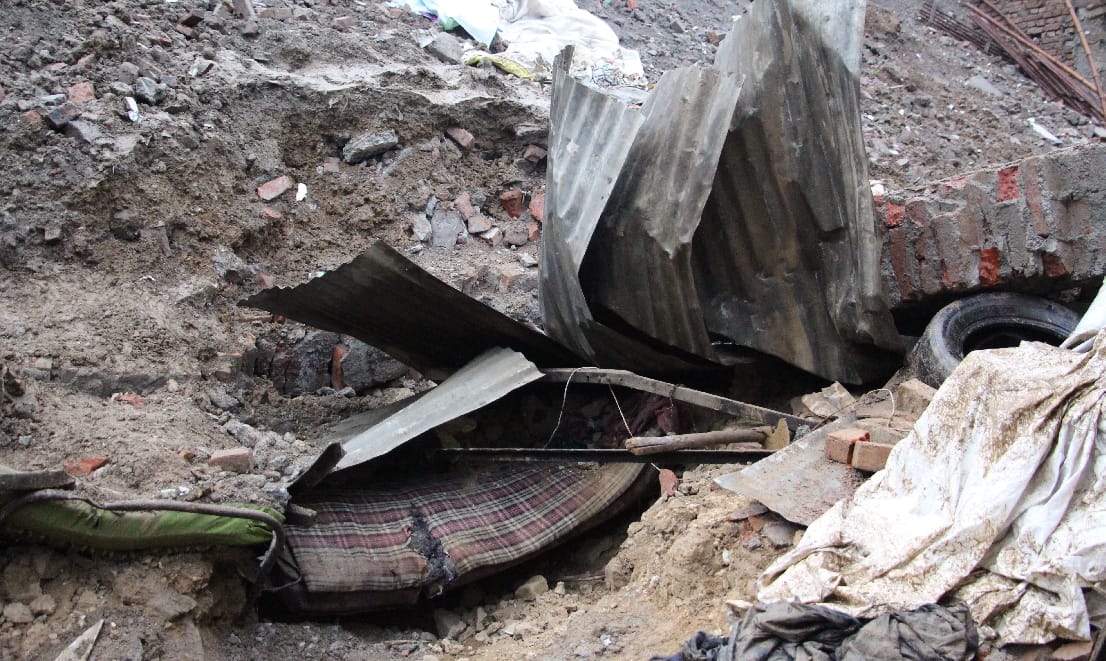 Father crying after see his sons situation during house collapse 