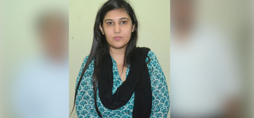 kaumudi sharma got seventh rank in upsc ies exam studied during metro journey 