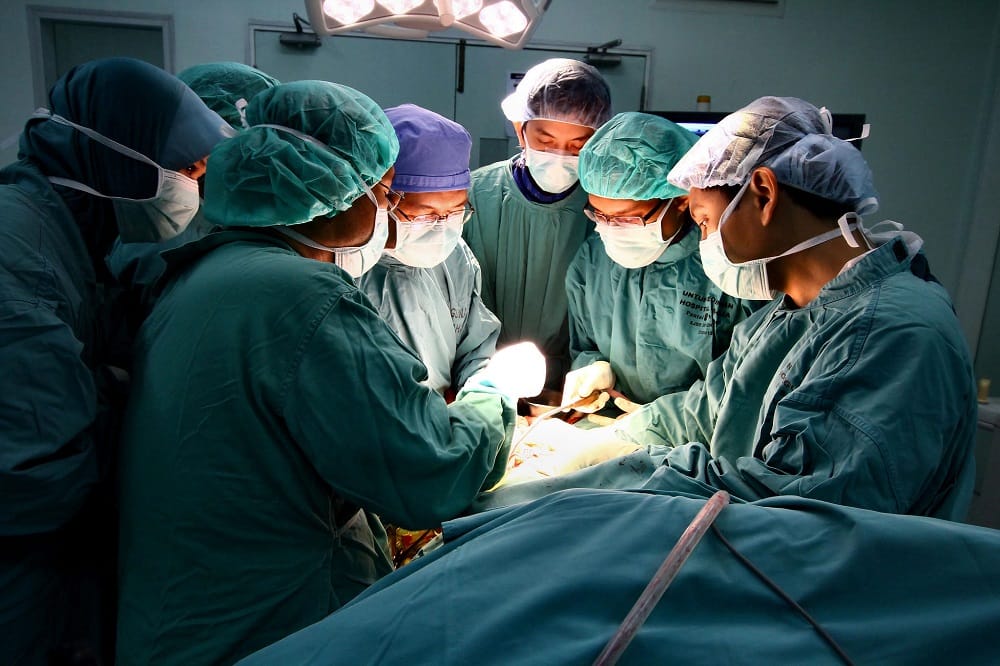 surgeons remove two inch live leech from womans throat video goes viral