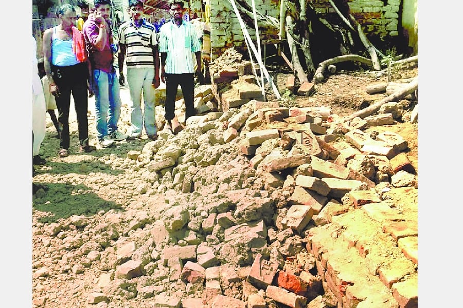 three died after a wall collapsed in raebareli.