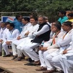 घाट पंचायत में राहुल गांधी