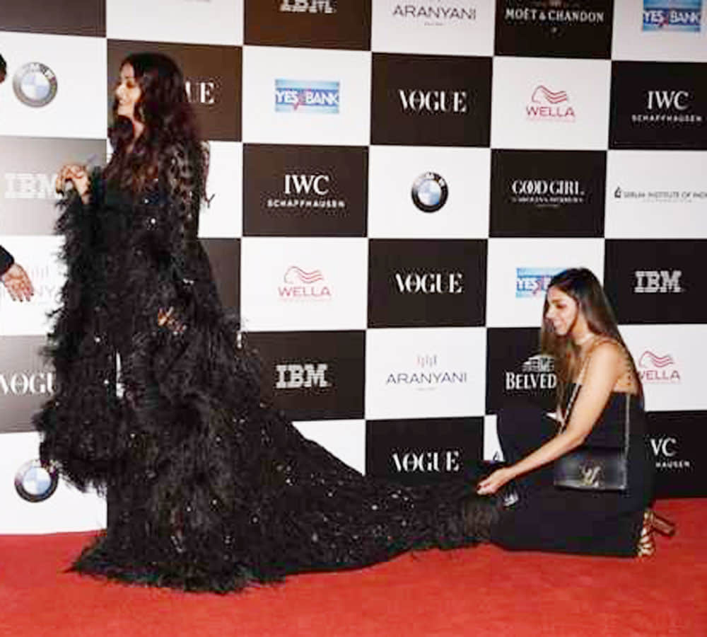 Aishwarya Rai Bachchan worst dress till date in vogue women awards