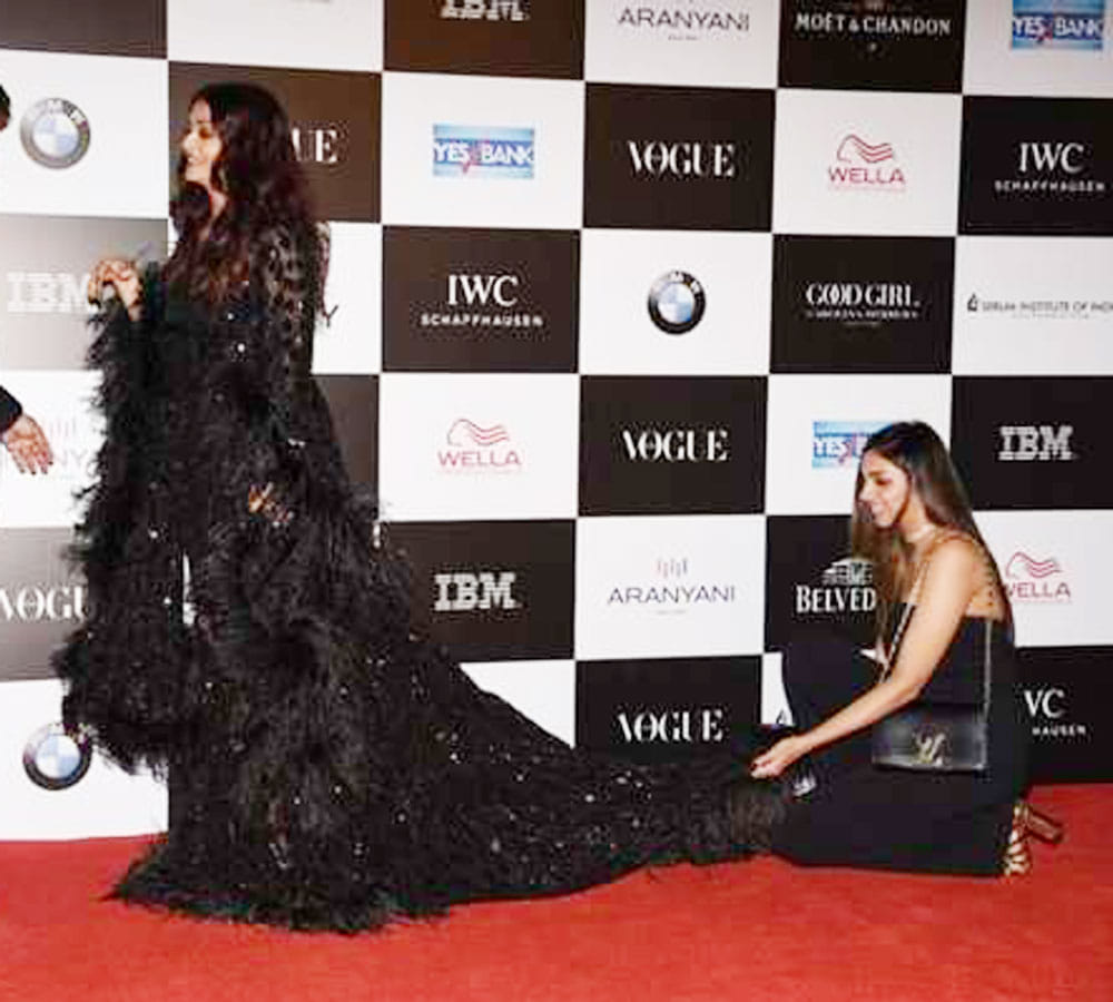 Aishwarya Rai Bachchan worst dress till date in vogue women awards
