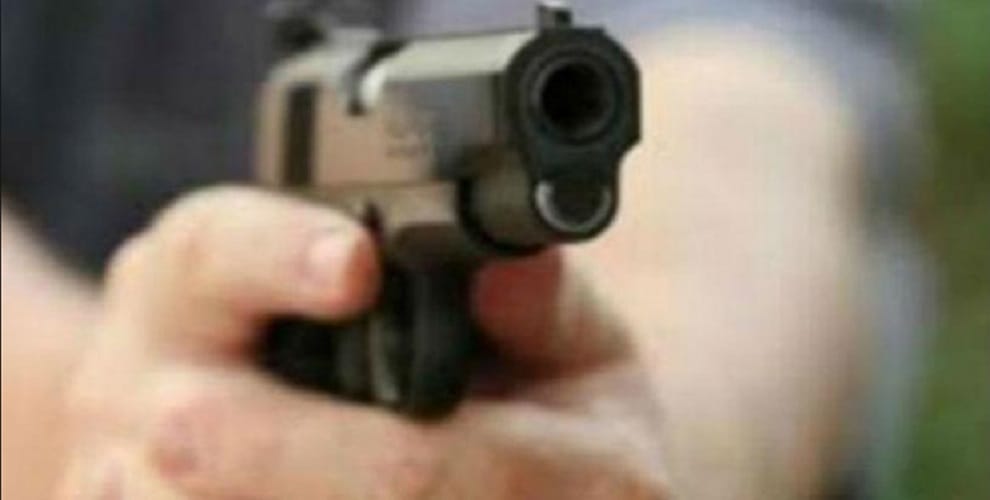 Youth shoot and killed in transaction of rupee