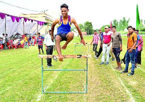 पुरुष वर्ग में आशीष, महिला में सुधा अव्वल