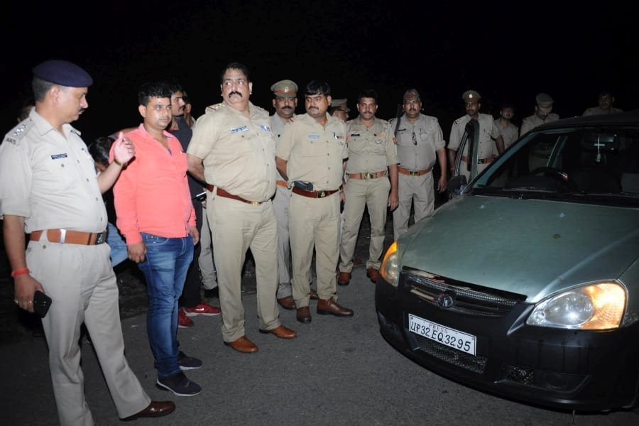 Lucknow police encounter with kidnappers in Lucknow.