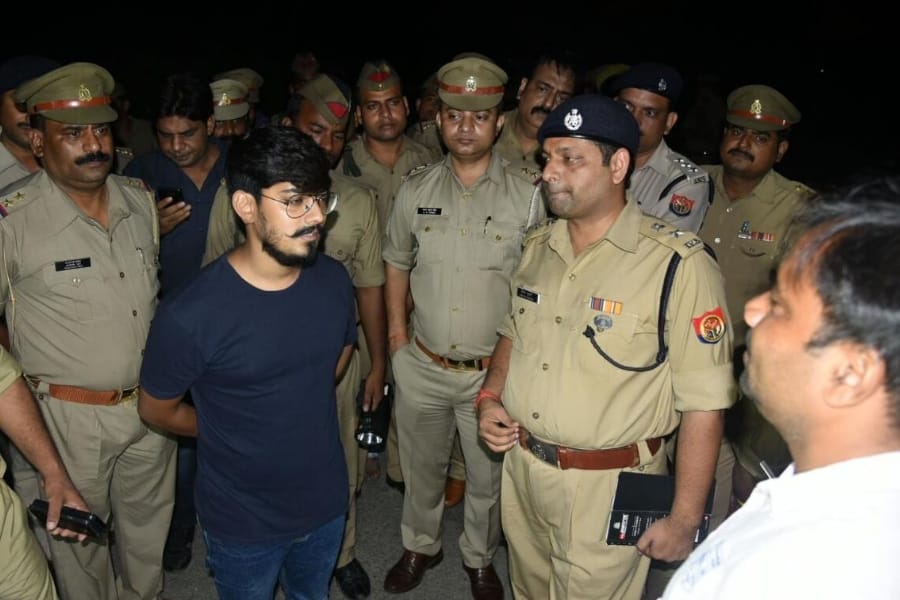 Lucknow police encounter with kidnappers in Lucknow.