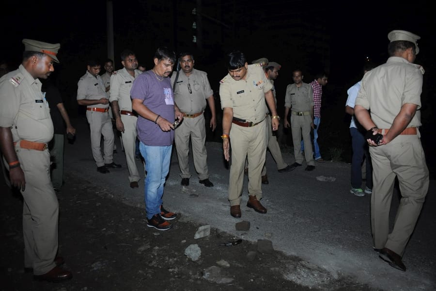 Lucknow police encounter with kidnappers in Lucknow.