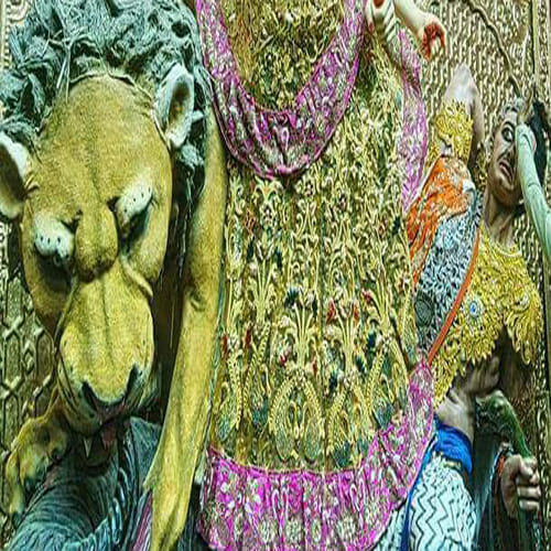 navratri 2017 maa durga wear golden saree in london themed kolkata pandal of santosh mitra square