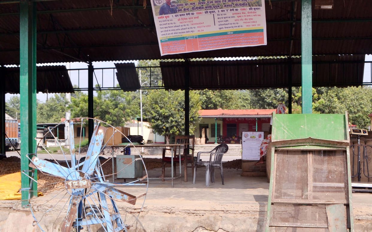 Grain reaches mandis instead of delivery centres
