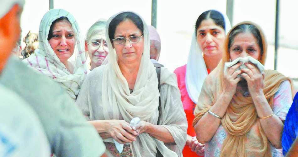 mohali senior jounalist kj singh, mother funeral