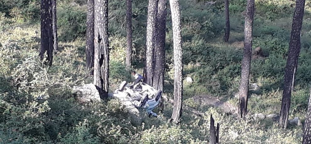 two girls student died in van accident at chamba