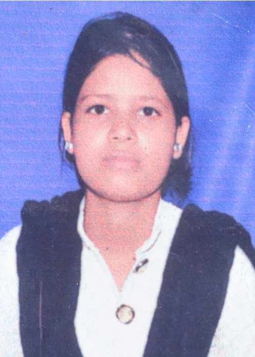 ruckus in etah after death of girl student in accident
