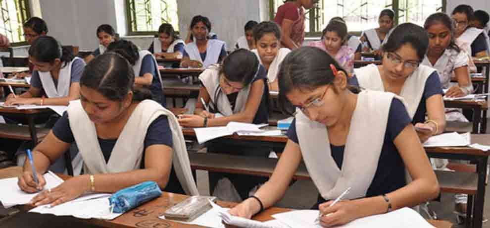 NOW IN UP BOARD STUDENTS CAN FILL FORMS WITH LATE FEES UPTO 3RD OCTOBER