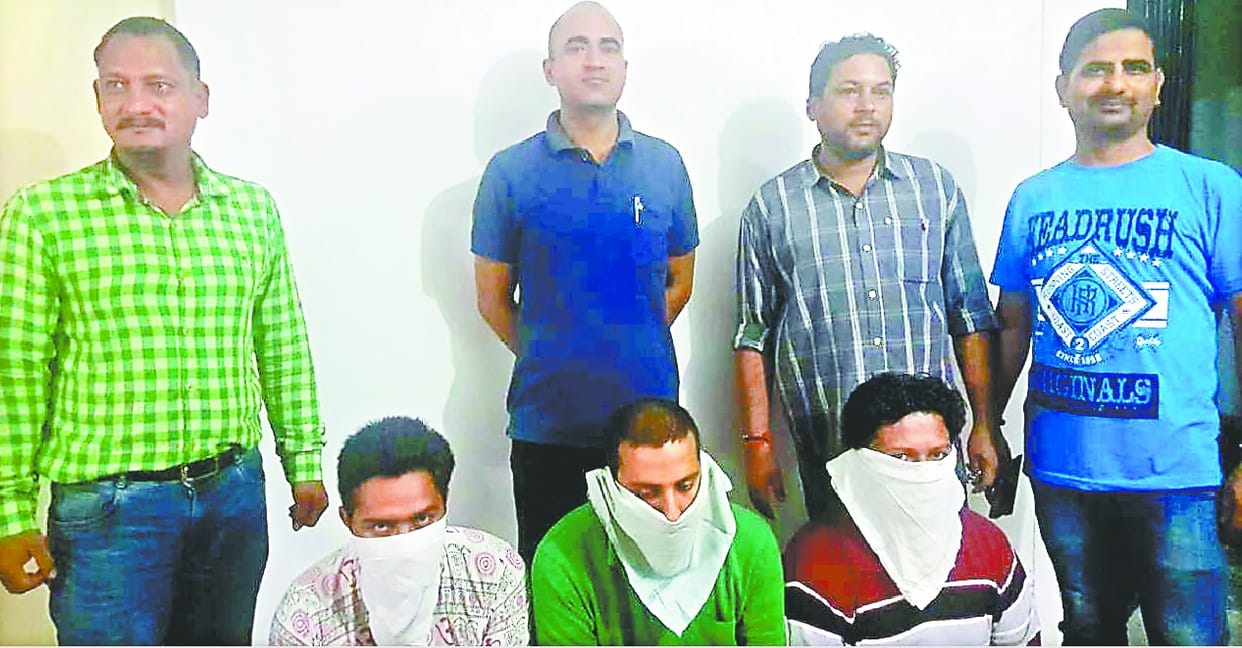 Stf arrested three youth in swindle case from unemployed youth in dehradun