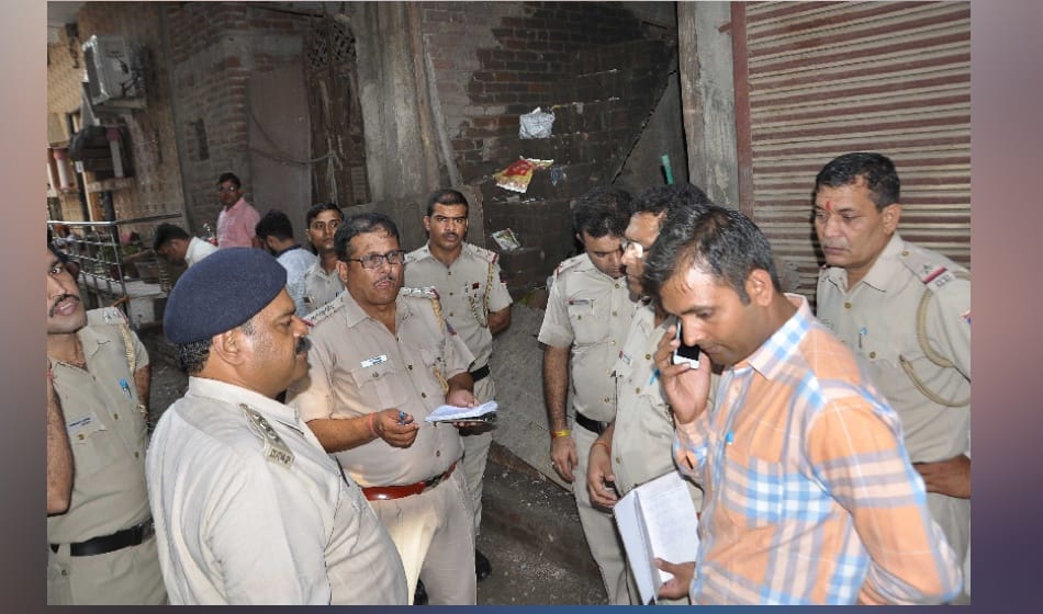 in timarpur murdercase man killed by stabbing knife 