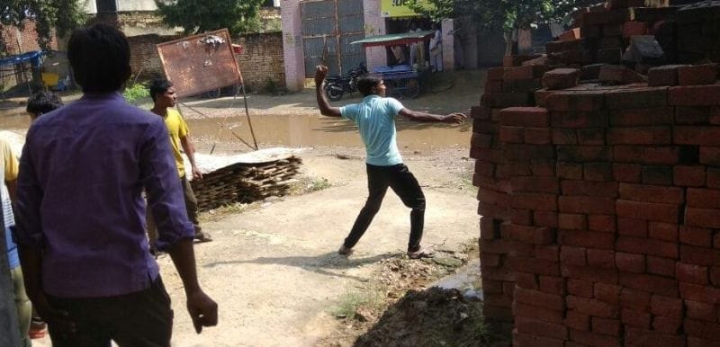 ट्रक से कुचलकर बीए की छात्रा की मौत