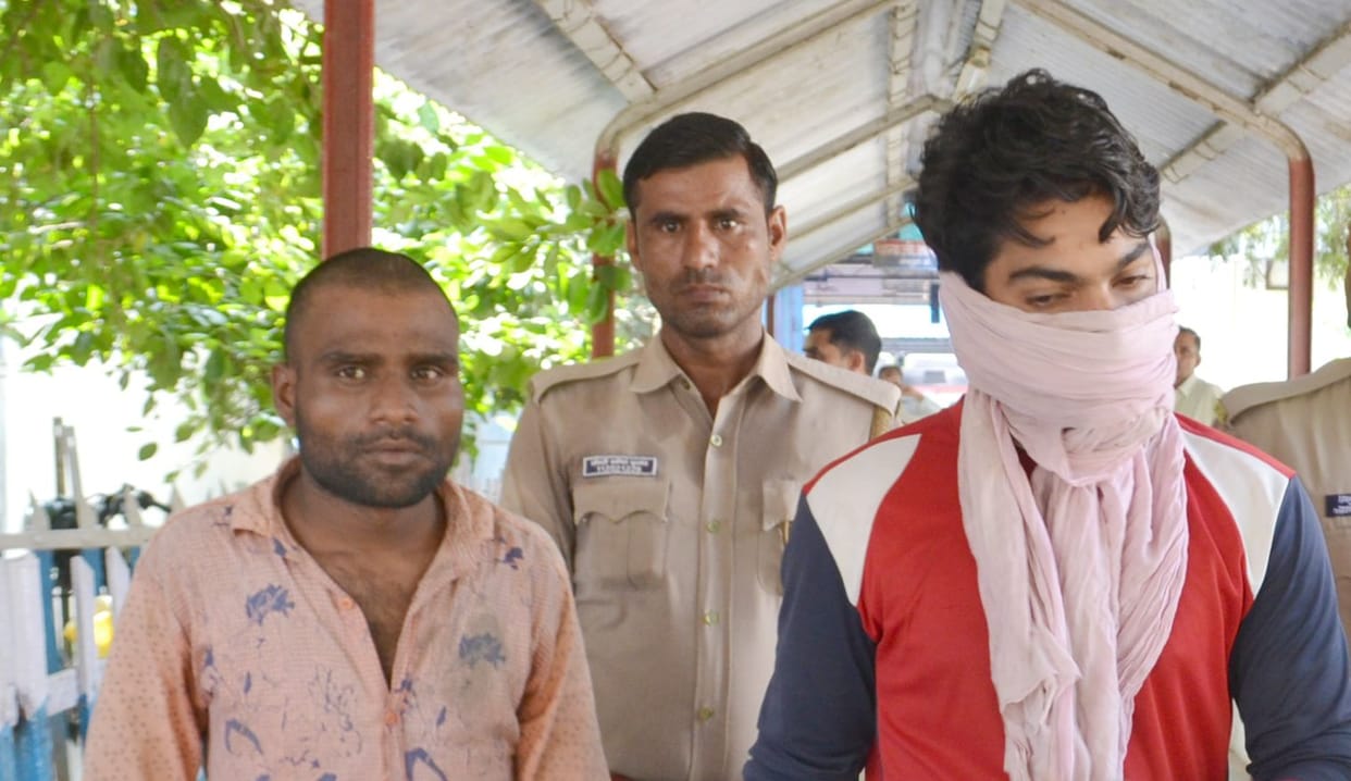 61 किलो गांजा बरामद, दो तस्कर  दबोचे