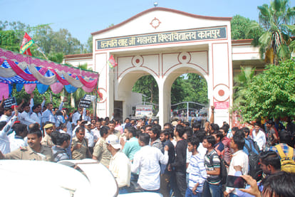 ABVP has made a tremendous blow to the BHU incident
