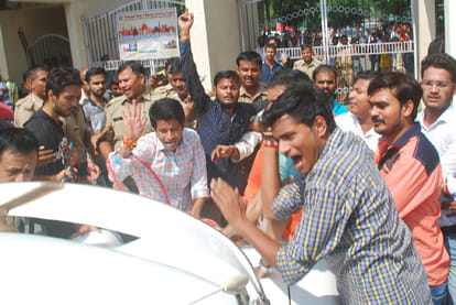 ABVP has made a tremendous blow to the BHU incident