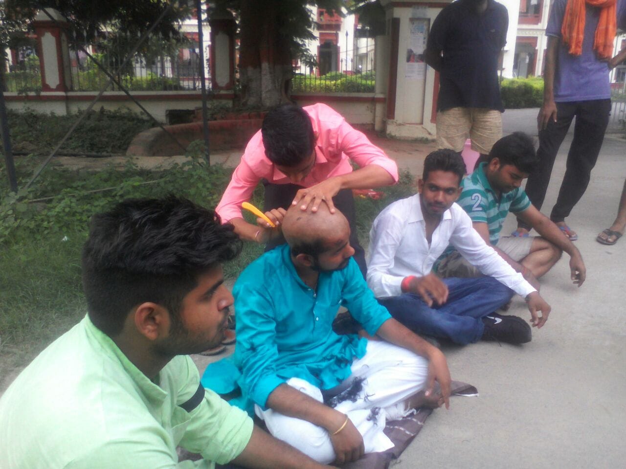 BHU protest tension remain some boys removed his hair against administration