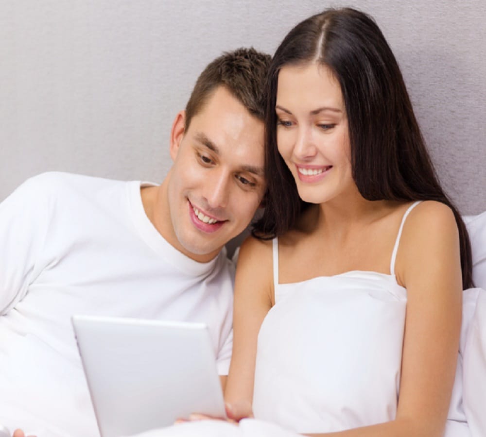 people used to do these five things in hotel room which make you surprise 