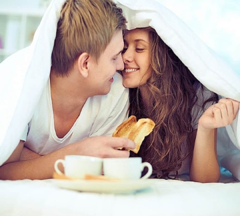 Guests often do these five things in hotel room which will leave you in surprise 