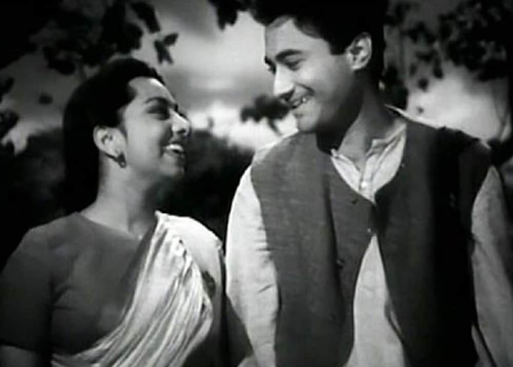 bollywood superstar devanand and his life stories on birthday 
