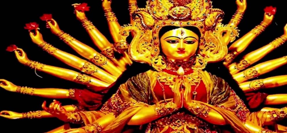 maa vaishno temple caught fire in firozabad durin hawan