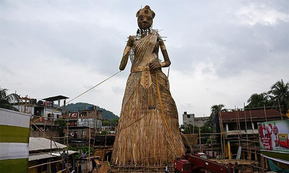 navratri 2017 100 feet tall maa durga bamboo sculpture made in assam