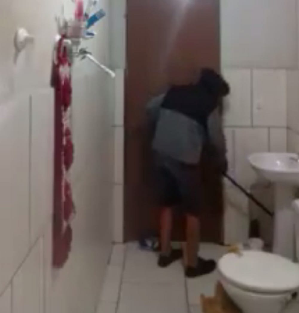 Watch Funny Video Of How Cat and Man Ran Away Seeing Rat In Bathroom