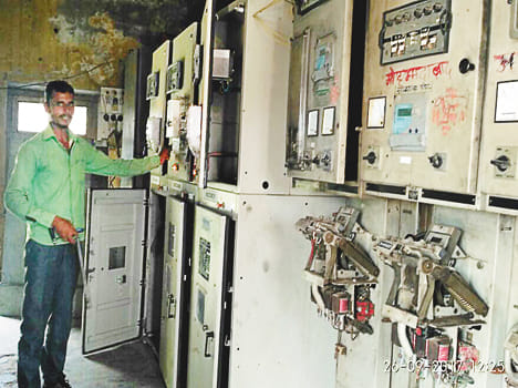 Fire in Ruruganj feeder, electricity gul