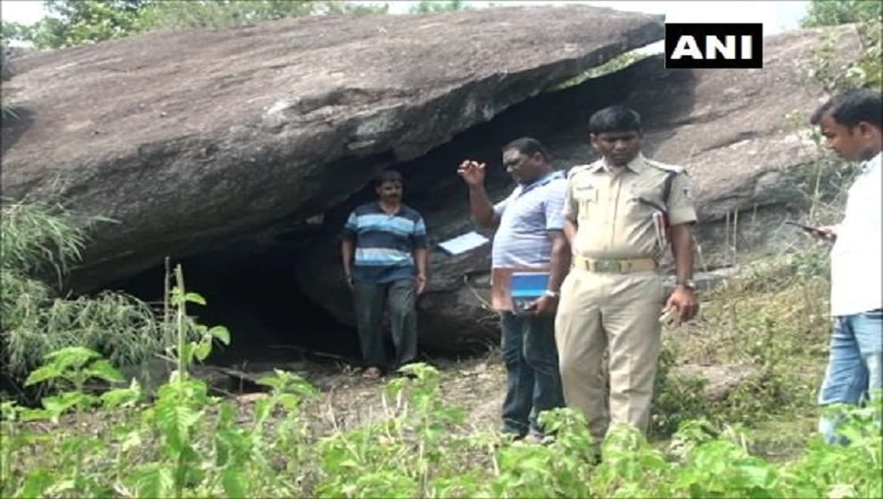 stone quarry blast in Malkangiri, 2 labourers killed, 1 critically injured