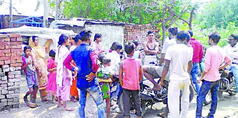 दो पक्षों में जमकर मारपीट, कई घायल