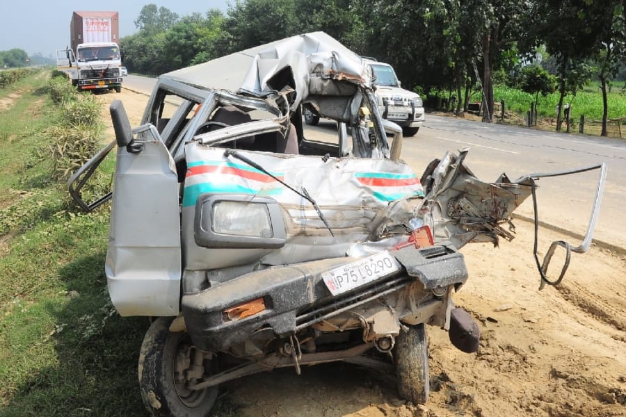 three people died in an accident in barabanki