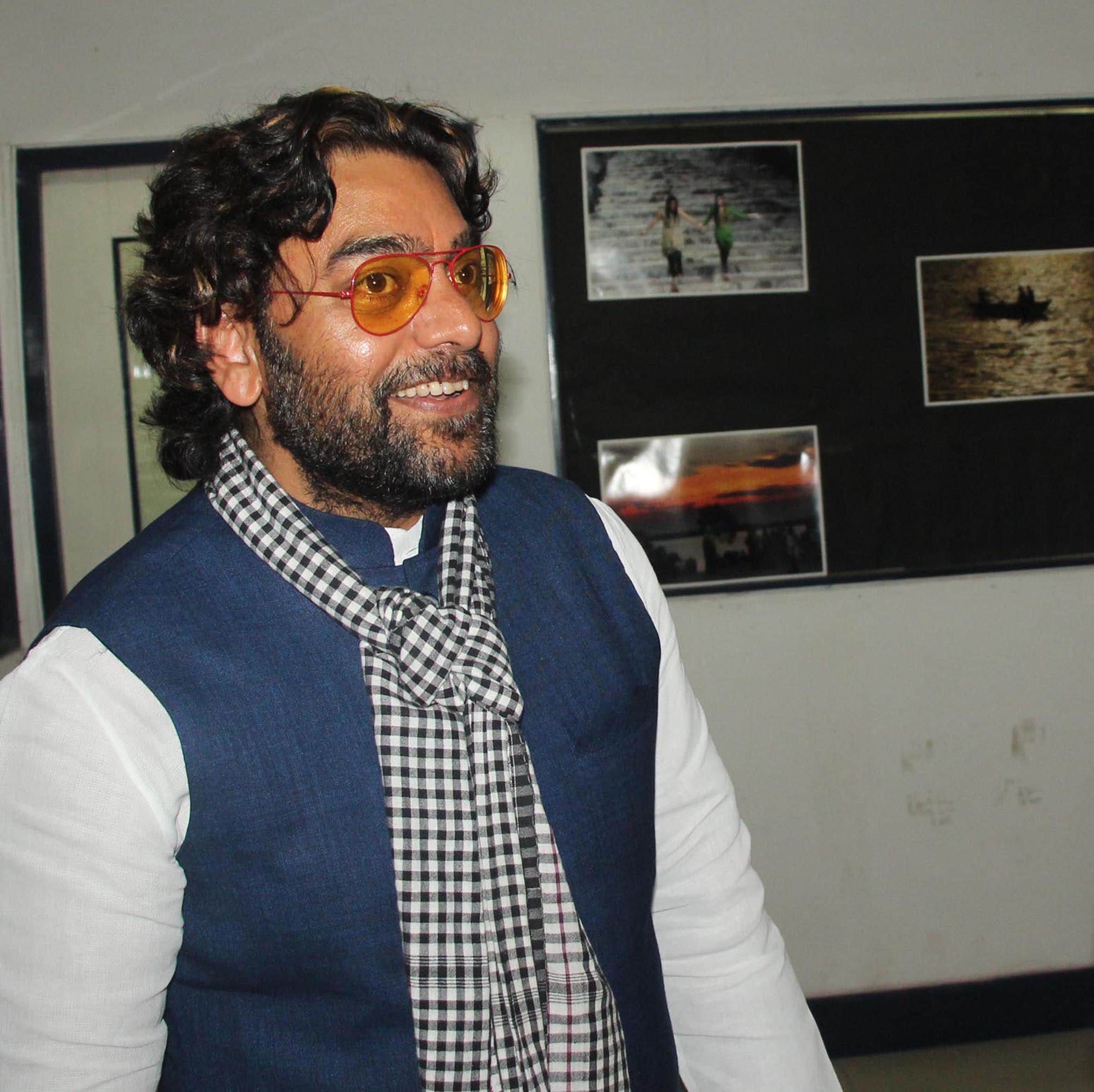 Ashutosh Rana Birthday Special Actor Falls in love with Renuka Shahane