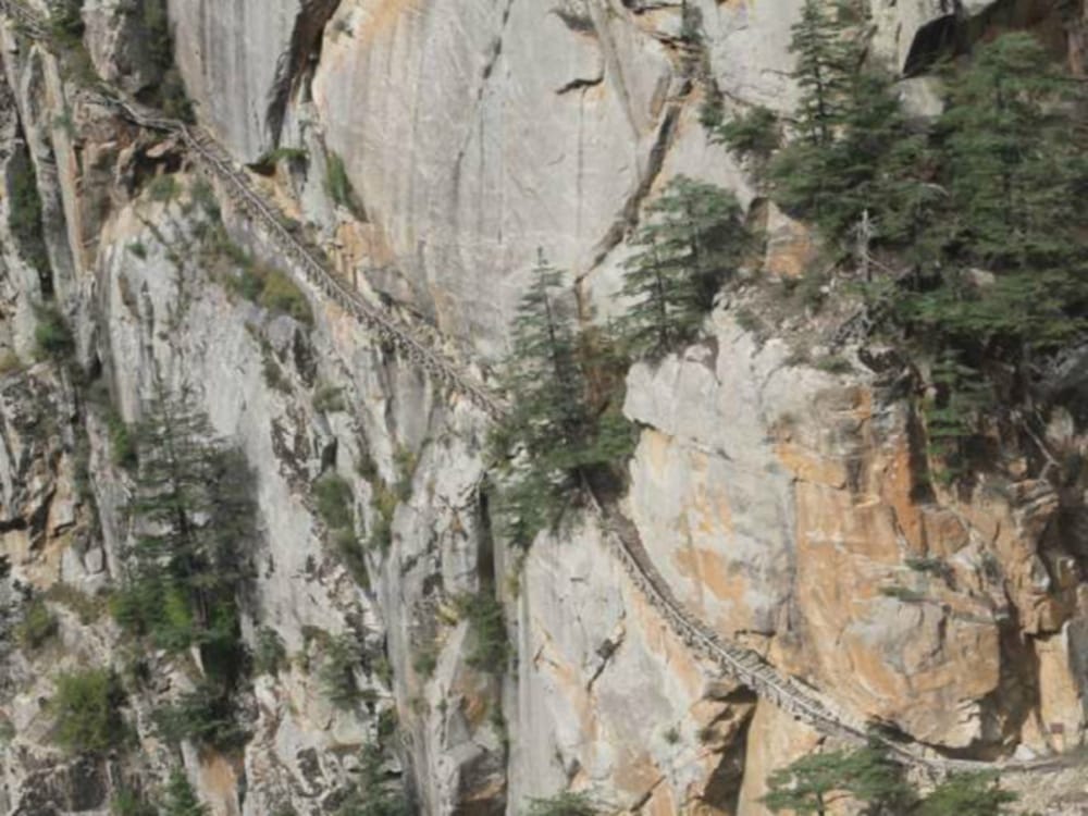 world most dangerous route Gartangli photos on world tourism day 2017